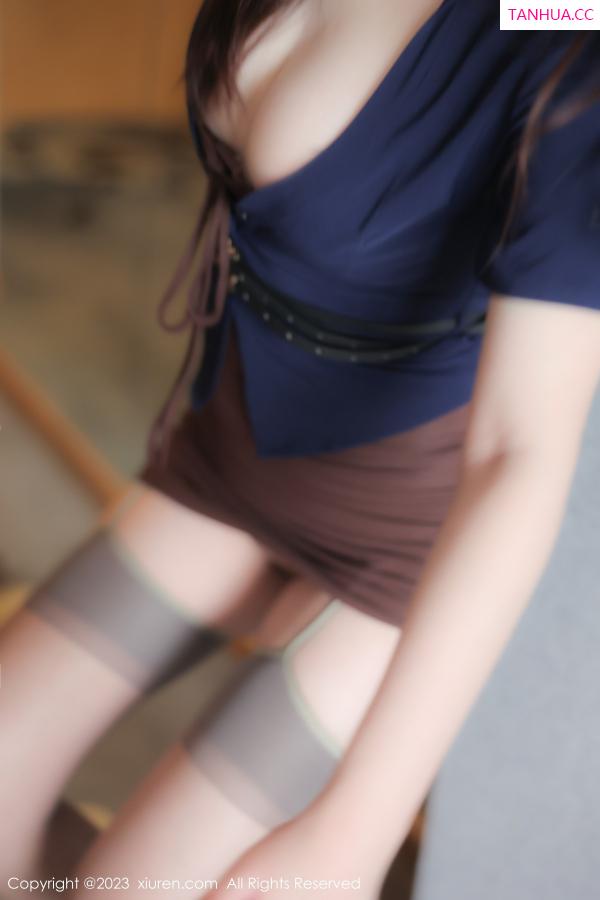 Arude薇薇  [XiuRen]高清写真图 2023.06.07 No.6872 Arude薇薇 丝袜美臀第11张图片